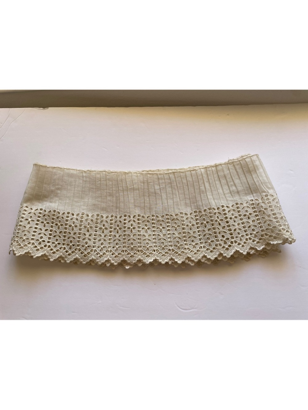 Antique Late 19th C Victorian Lace Trim Pleated Cotton Broderie Anglaise 36"